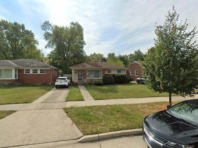 House image located at Oak Park, MI 48237