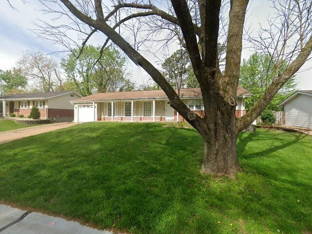 House image located at Saint Louis, MO 63146