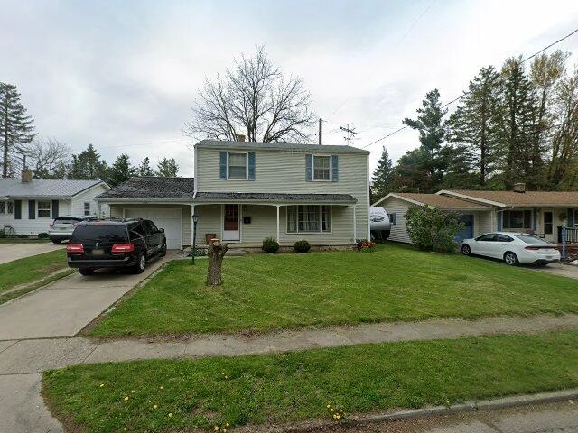 House image located at Adrian, MI 49221