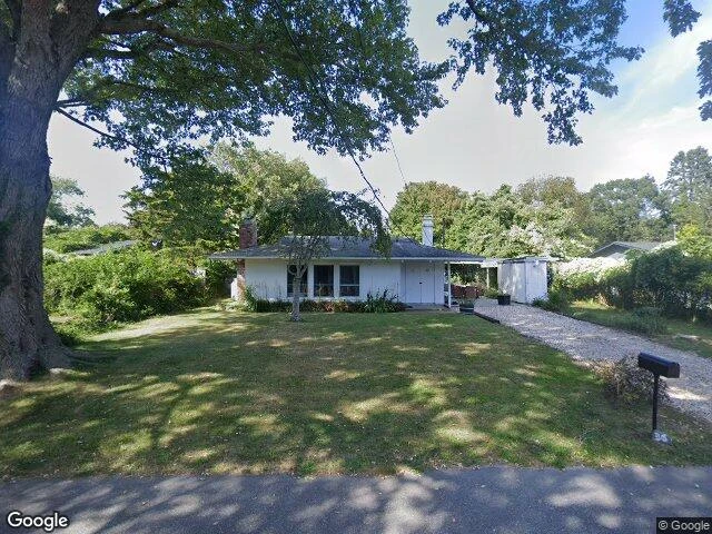 House image located at Montauk, NY 11954