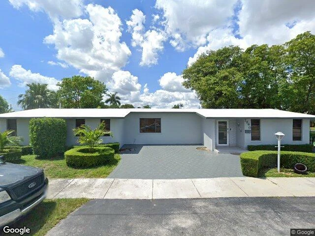 House image located at Miami, FL 33144