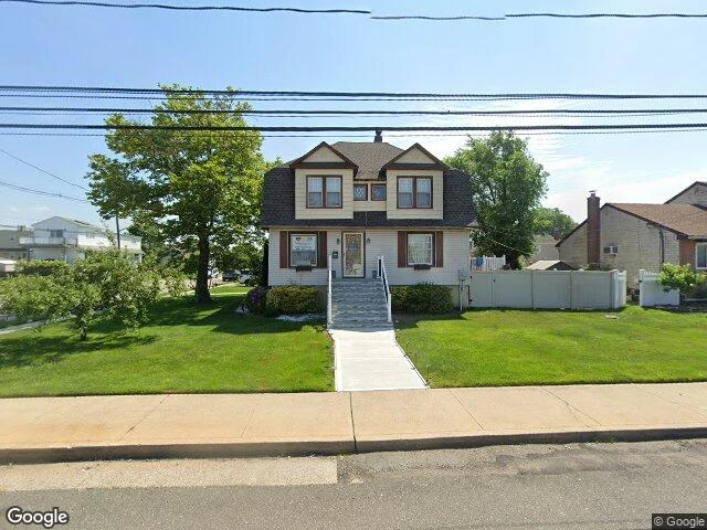 House image located at Freeport, NY 11520
