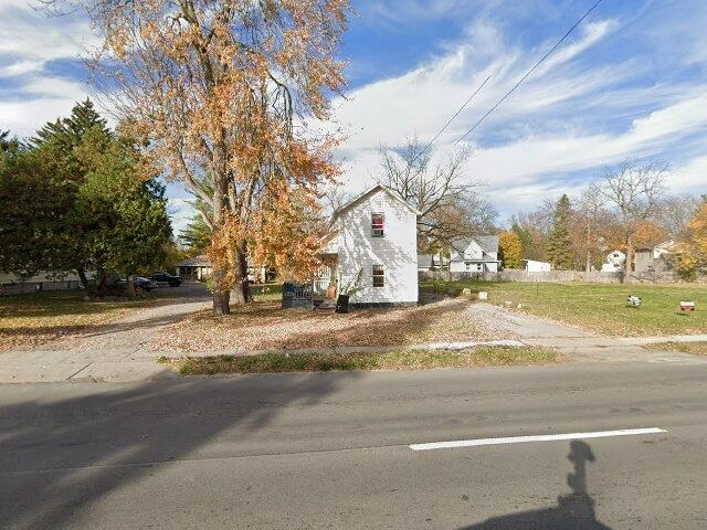 House image located at Saginaw, MI 48602