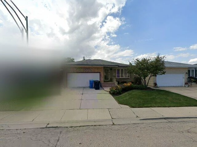 House image located at Chicago, IL 60656
