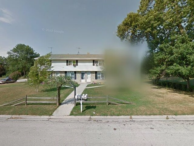 House image located at Saint Charles, IL 60174