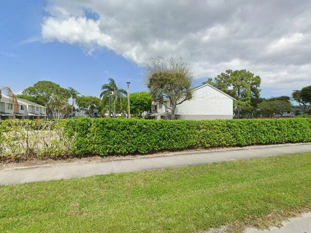 House image located at Lake Worth, FL 33463