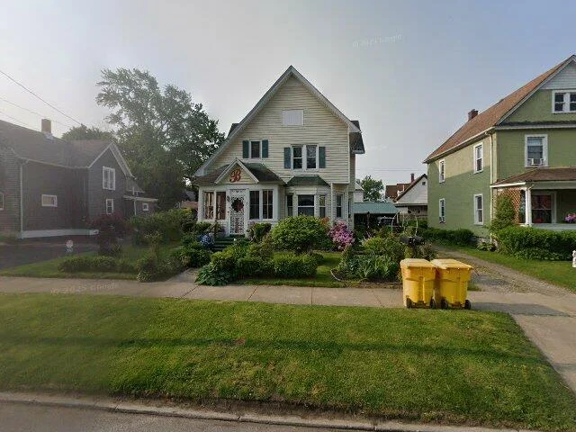 House image located at Conneaut, OH 44030