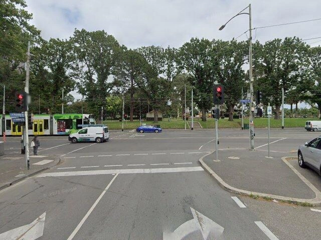 House image located at Waterford, WI 53185