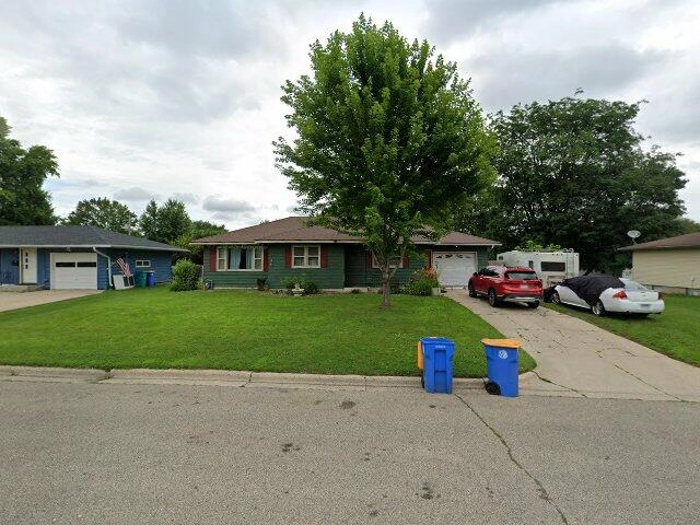 House image located at Owatonna, MN 55060