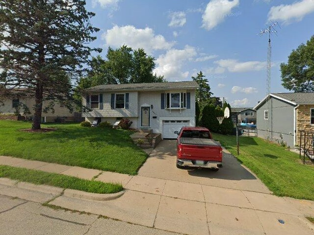 House image located at Dubuque, IA 52002