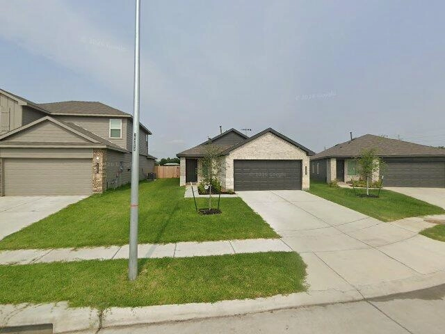 House image located at Houston, TX 77014