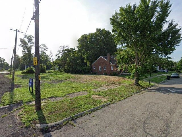 House image located at Detroit, MI 48227