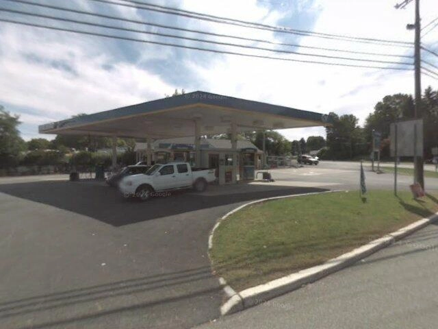 House image located at Columbia, NJ 07832