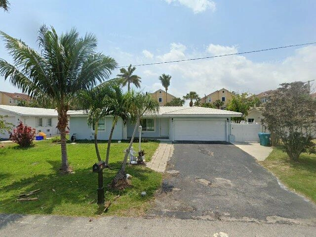 House image located at Boynton Beach, FL 33435