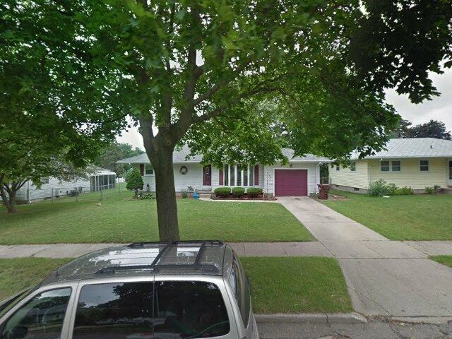 House image located at Lansing, MI 48910