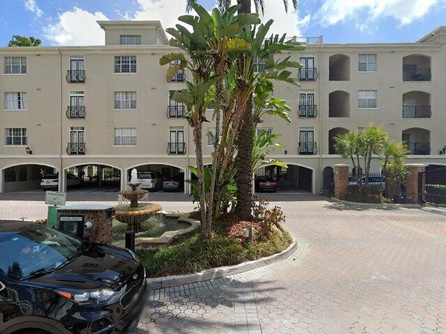 House image located at Tampa, FL 33602