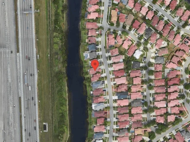 House image located at Hollywood, FL 33027