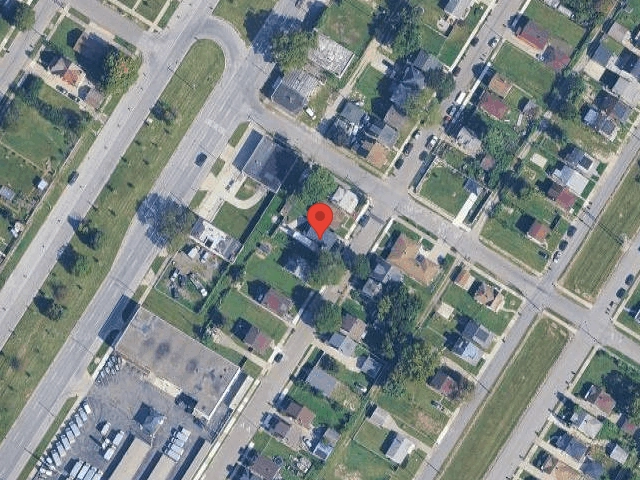 House image located at Trenton, MI 48183