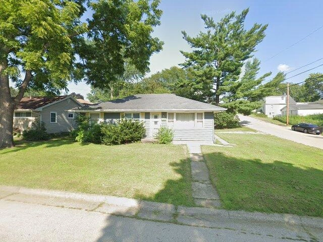 House image located at Dubuque, IA 52001