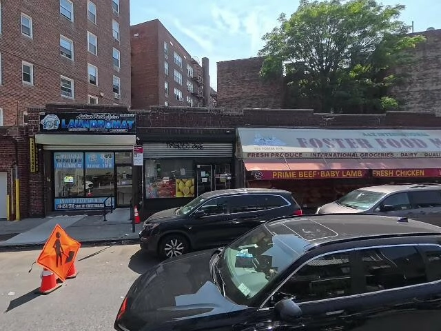 House image located at Rockford, IL 61102