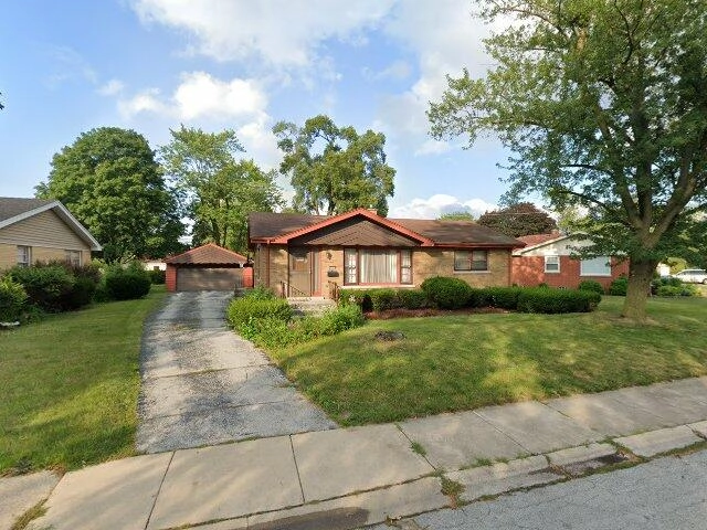 House image located at South Holland, IL 60473