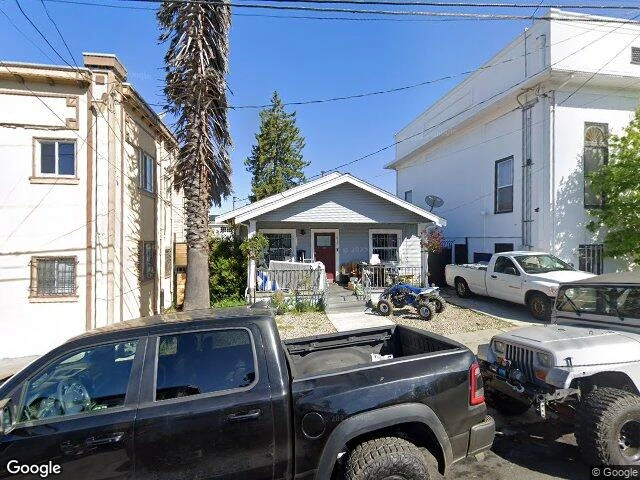 House image located at Oakland, CA 94601