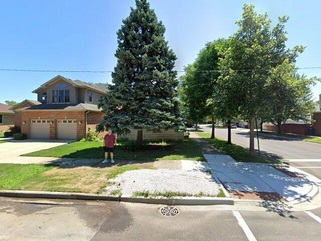 House image located at Chicago, IL 60656