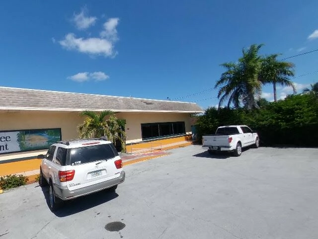 House image located at Belle Glade, FL 33430