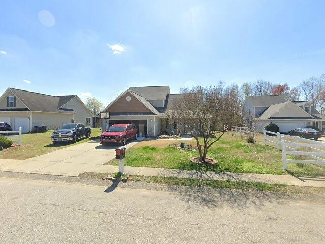 House image located at Raeford, NC 28376