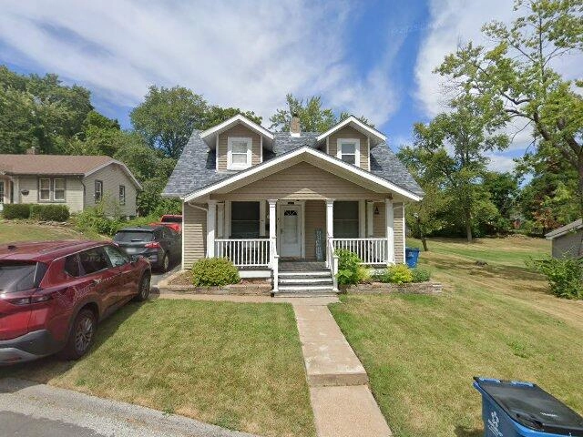 House image located at Saint Louis, MO 63114