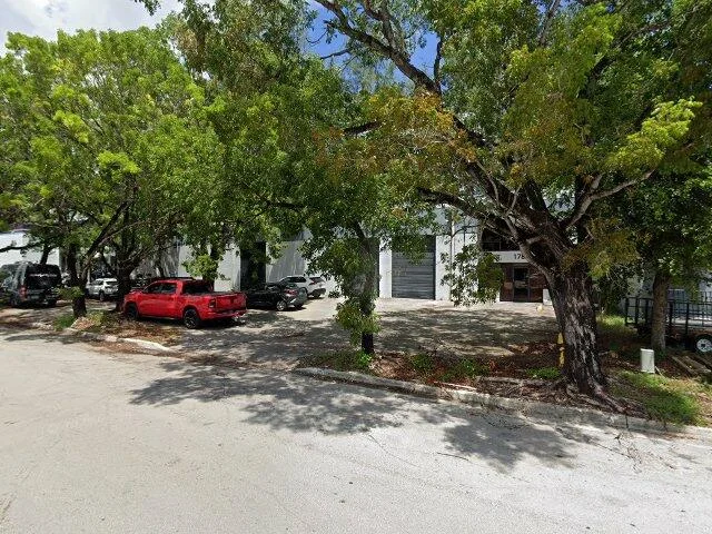 House image located at Miami, FL 33172