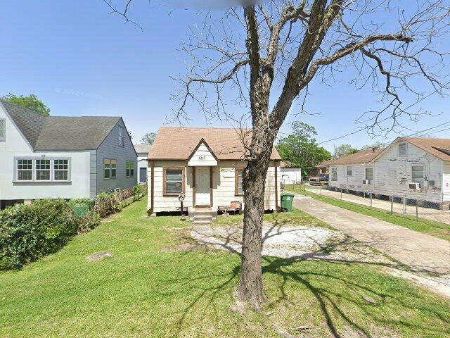 House image located at Houston, TX 77020