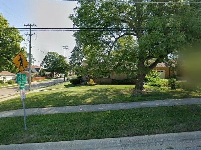 House image located at Whiting, IN 46394