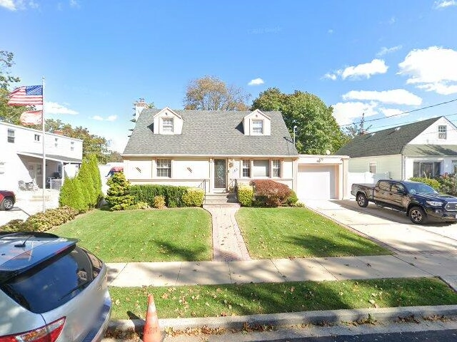 House image located at Uniondale, NY 11553