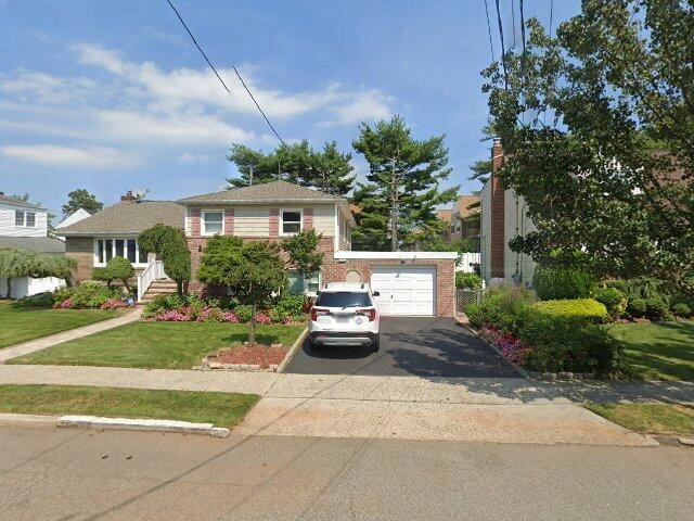 House image located at Merchantville, NJ 08109