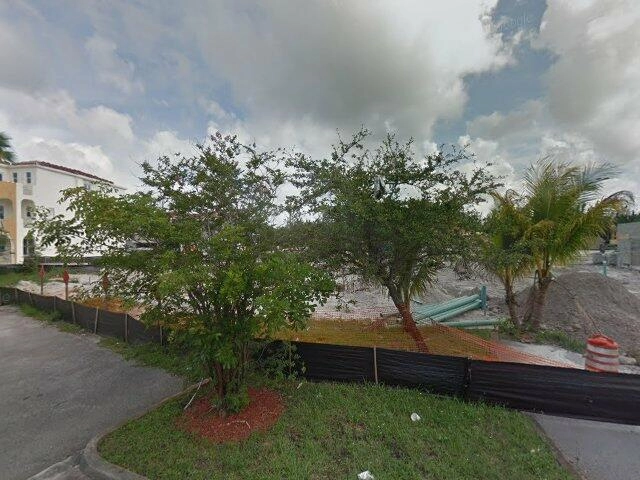 House image located at Pembroke Pines, FL 33028