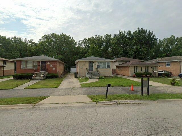 House image located at Country Club Hills, IL 60478