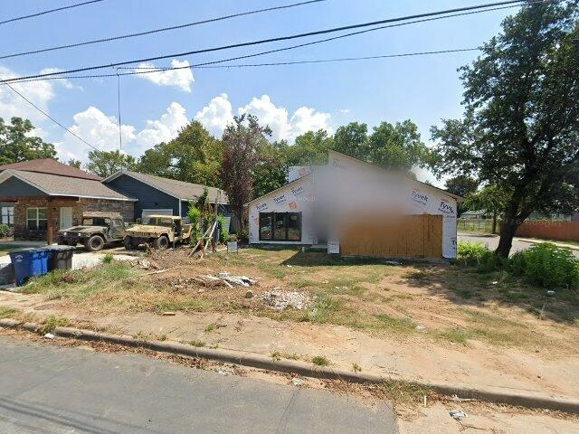 House image located at Dallas, TX 75215