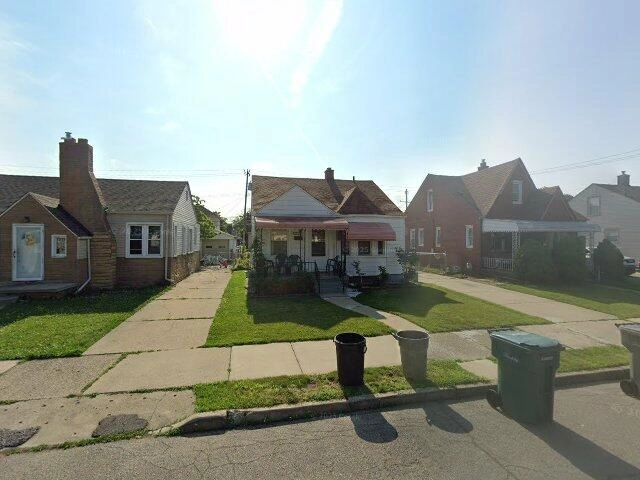 House image located at Dearborn, MI 48126
