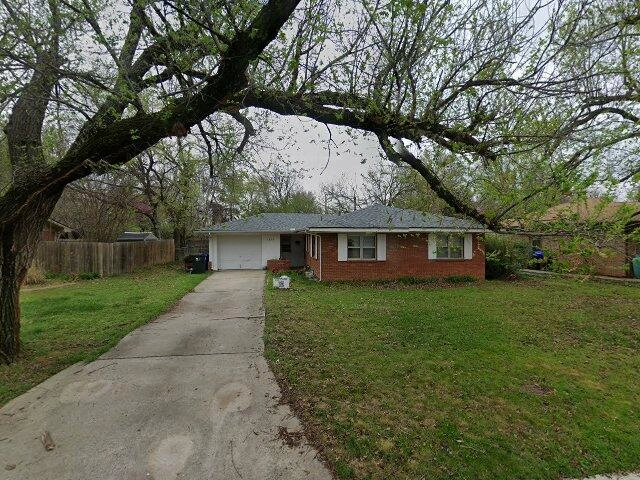 House image located at Norman, OK 73069