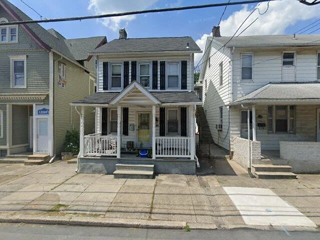 House image located at Catasauqua, PA 18032
