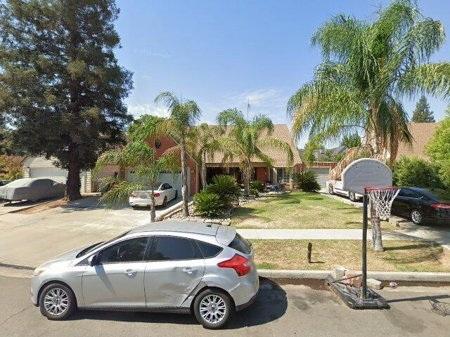 House image located at Fresno, CA 93722