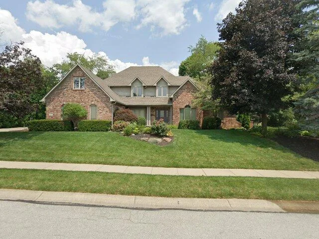 House image located at Avon, IN 46123