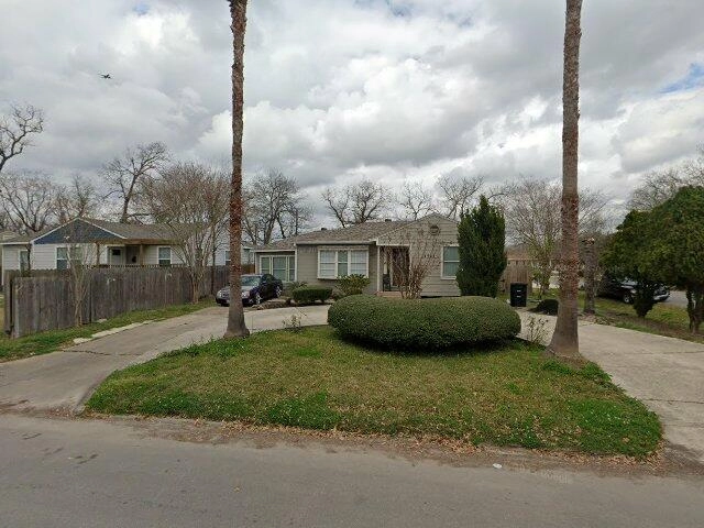 House image located at Houston, TX 77021