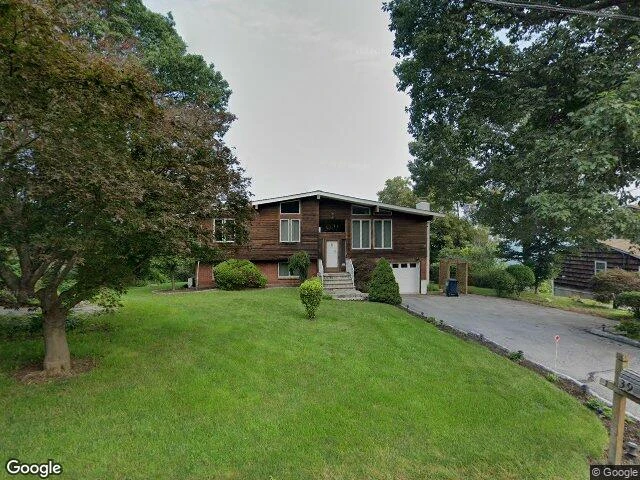 House image located at Mahopac, NY 10541