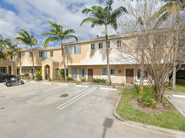 House image located at Hollywood, FL 33023
