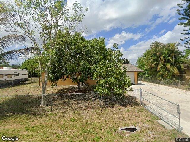 House image located at Fort Myers, FL 33905