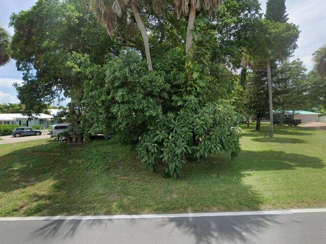 House image located at Fort Pierce, FL 34982