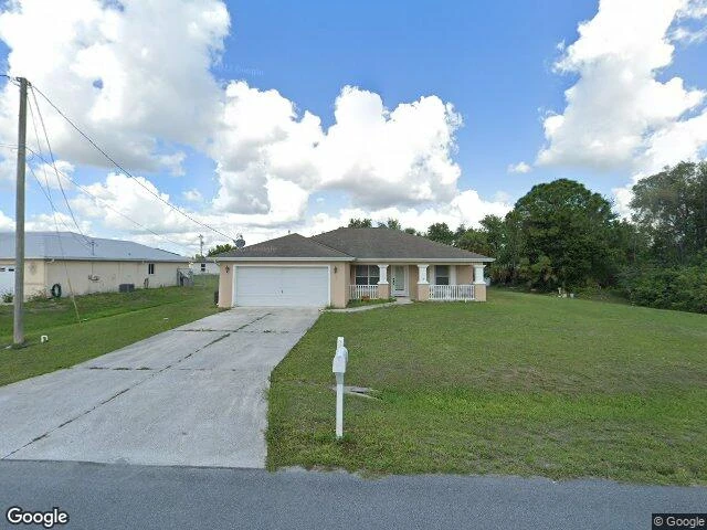 House image located at Fort Myers, FL 33913