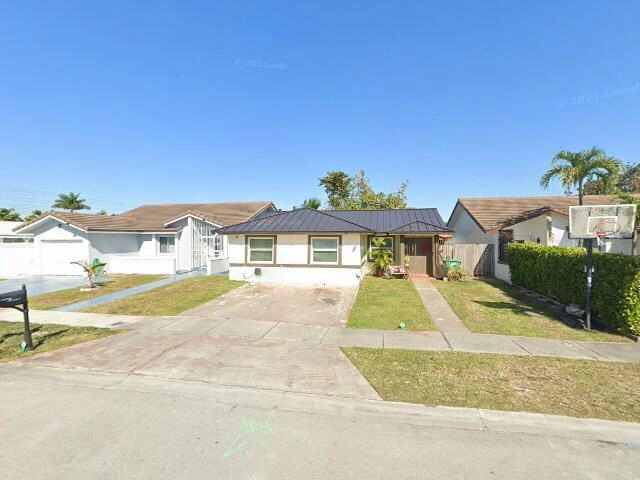 House image located at Miami, FL 33175